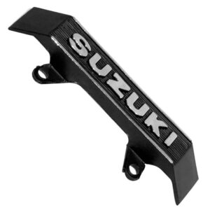 Emblema frontal suzuKi ax100-115 plata